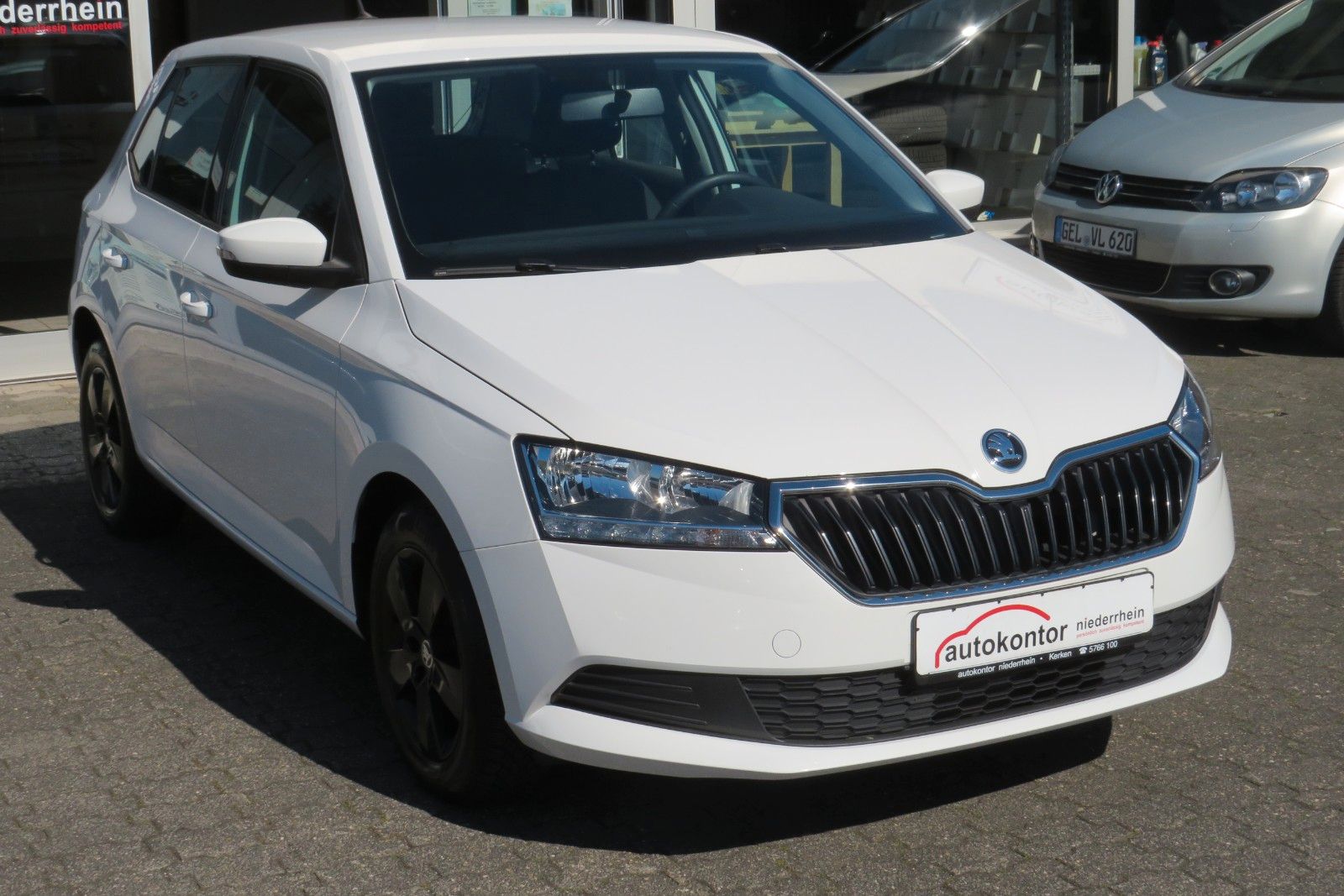 Fahrzeugabbildung SKODA Fabia Active KLIMA ALU ZV 1.HAND