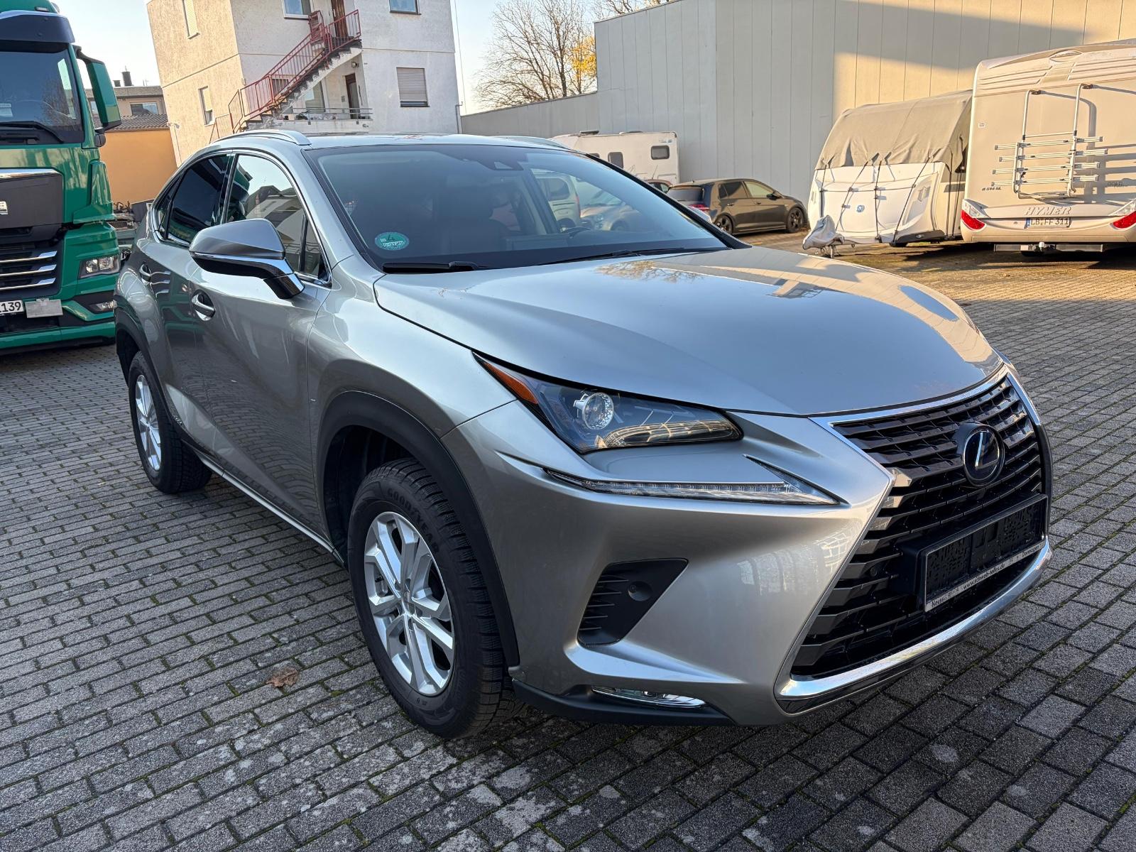 Lexus NX 300 h