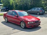BMW 530d - Mpaket Imolarot Schalter Abwerk  - rote BMW 530