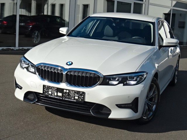 BMW 320d Limousine,Sport,LEDER,NAVI,LED,AUT,PDC,1HAN foto 4