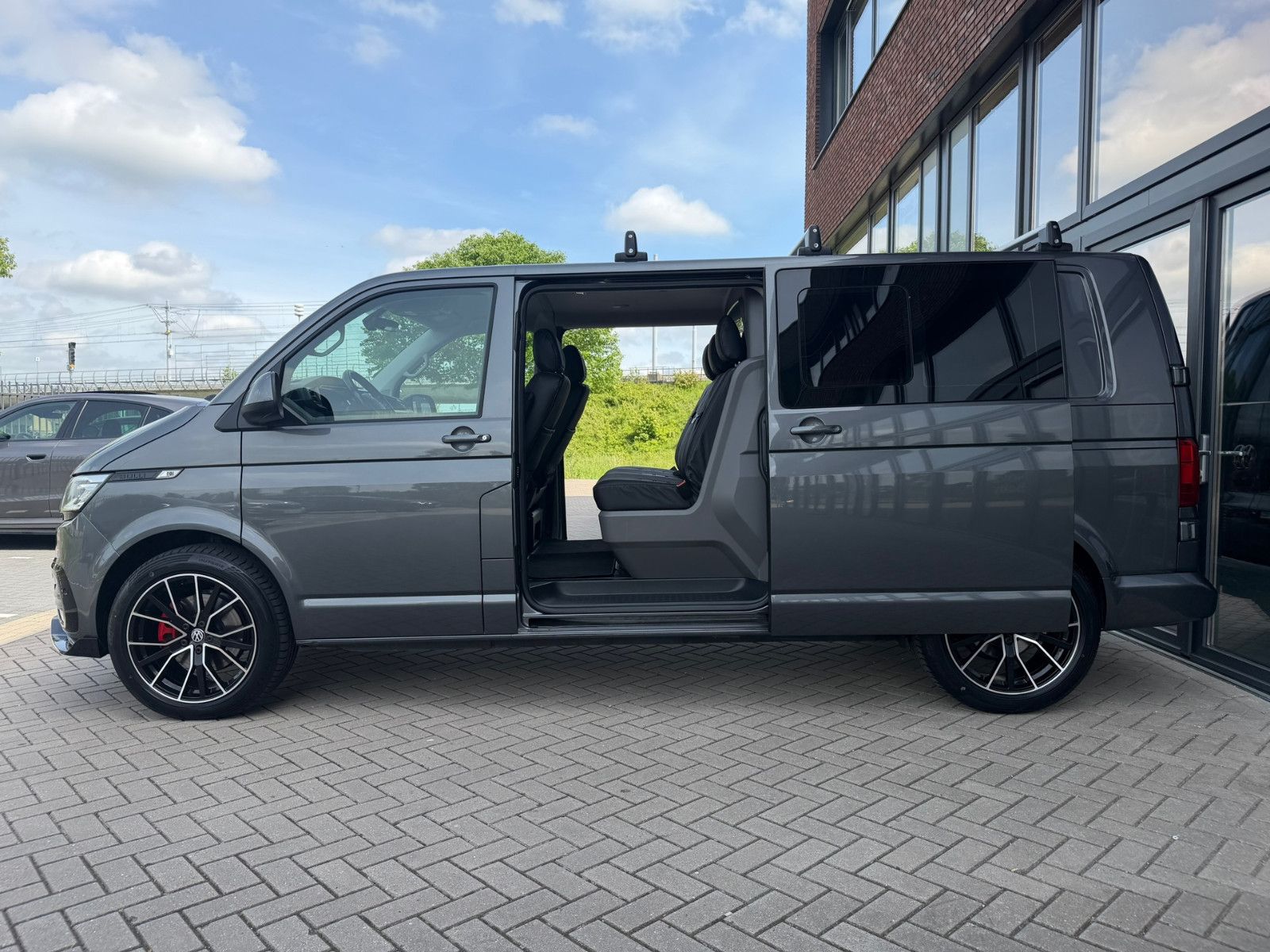 Volkswagen T6 Transporter,150kw,4Motion,Dubbel cab,Camera imagem 3