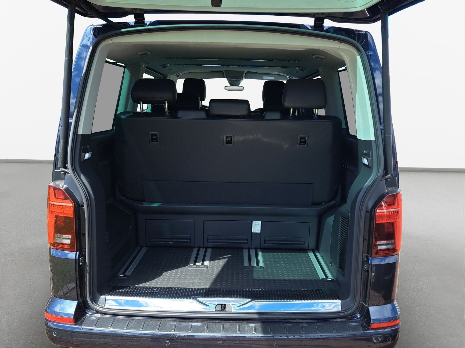 Volkswagen T6.1 Multivan Comfortline 2.0 TDI 4M RFK DCC AHK foto 13