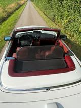 Mercedes-Benz SL 560 Cabrio  - weiße Mercedes-Benz 560