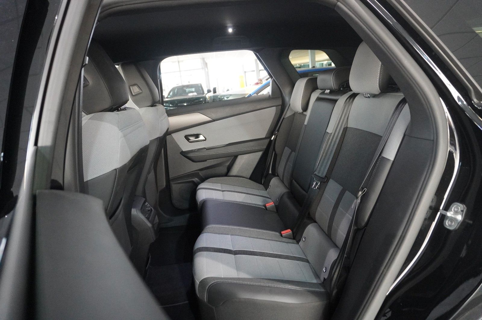 Fahrzeugabbildung Opel Grandland 1.2 GS SPORT HYBRID NAVI/LED/KAMERA/SH