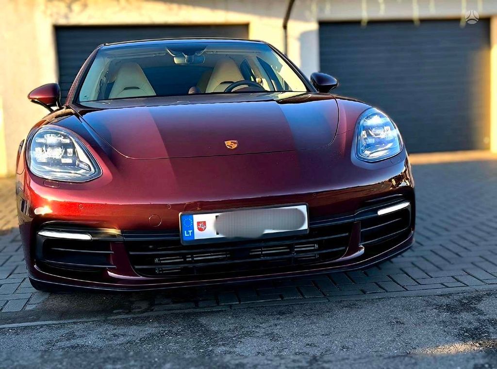 Image of Porsche Panamera