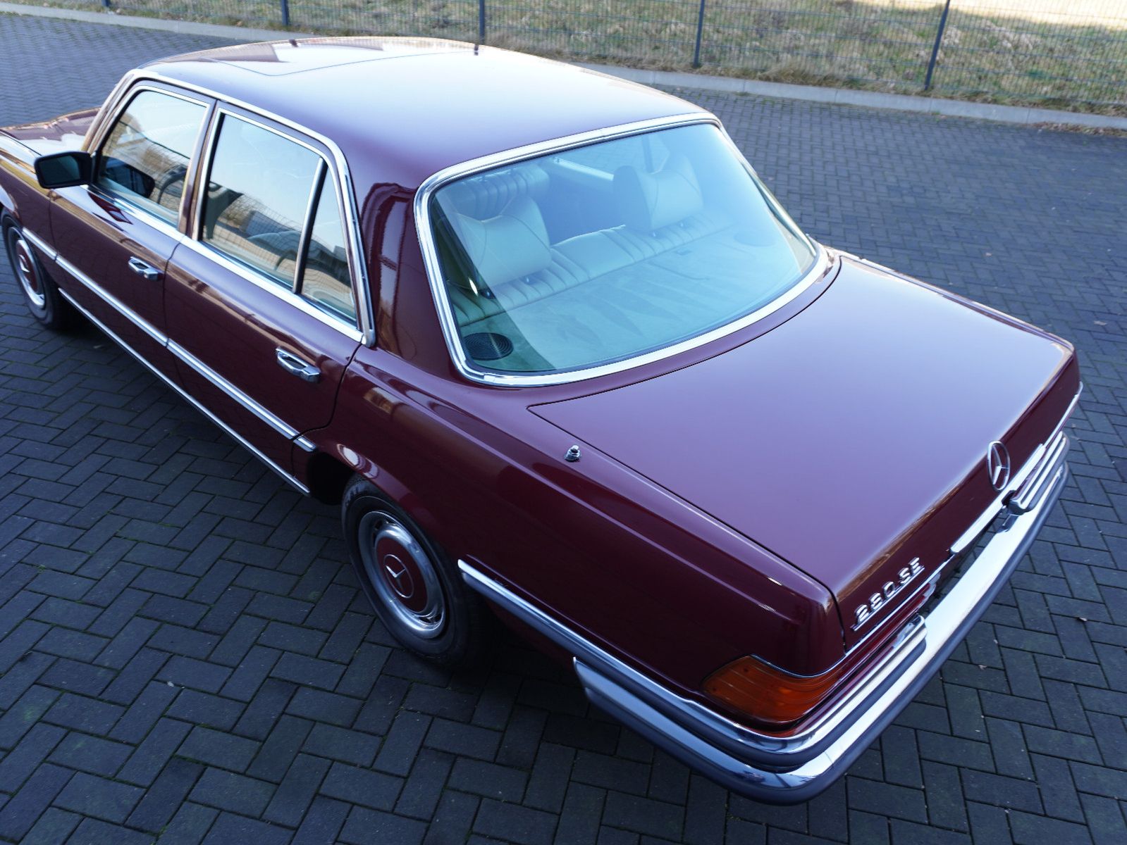 Fahrzeugabbildung Mercedes-Benz 280 SE W 116 *50 TKM*
