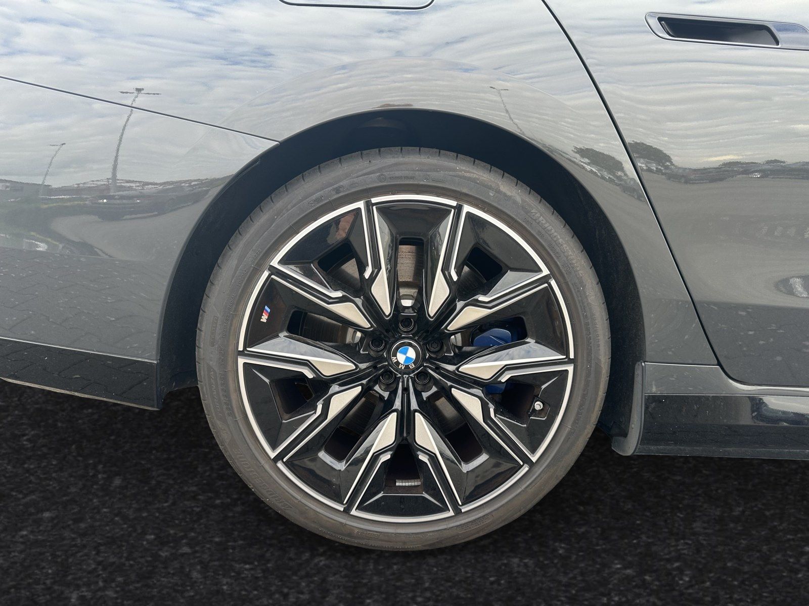 BMW M760 - Bild 8