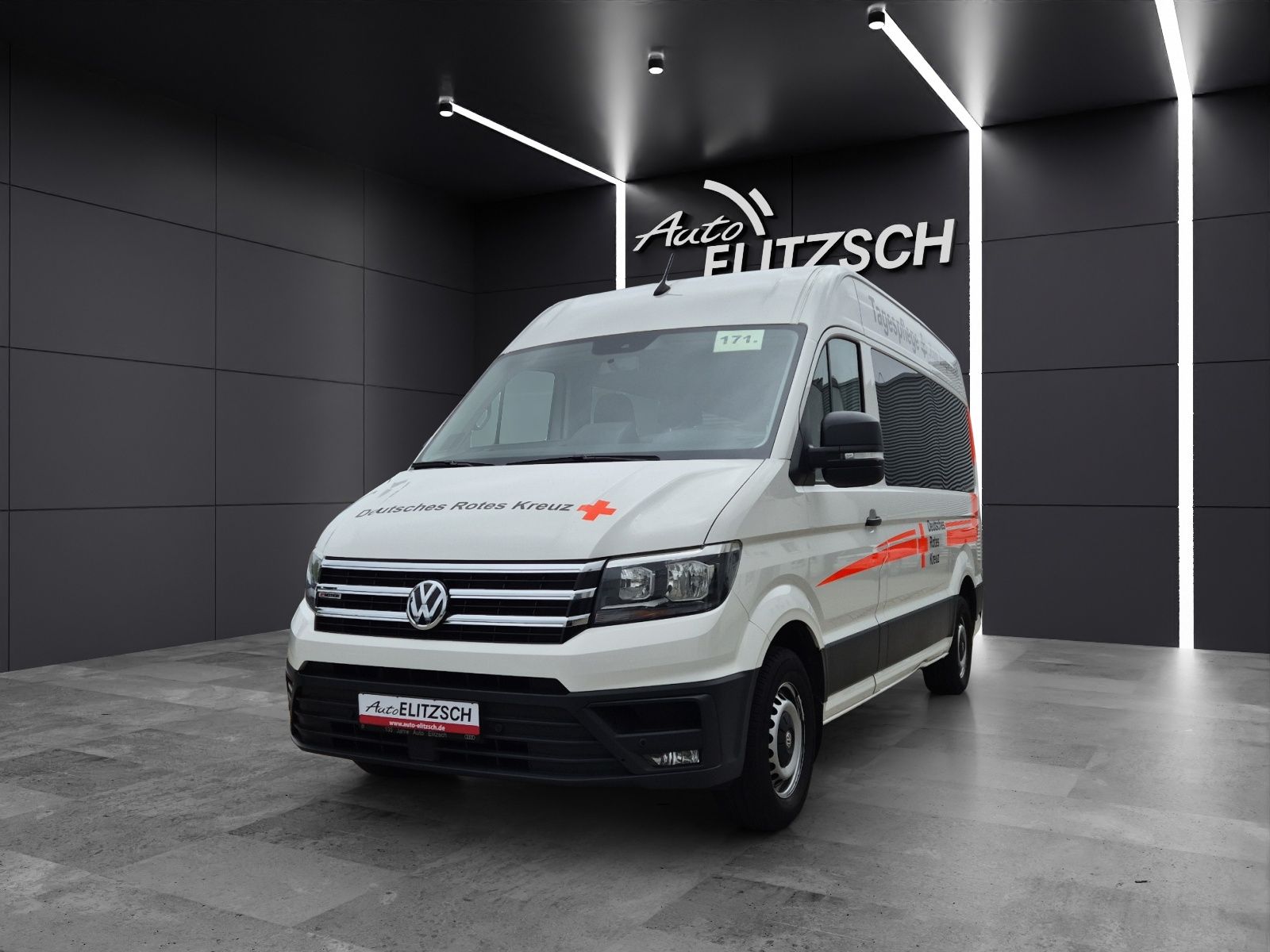 Fahrzeugabbildung Volkswagen Crafter 35 MR HD 4Mo 9-Si Rollstuhllift Trittstu