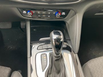 Opel Insignia - 12