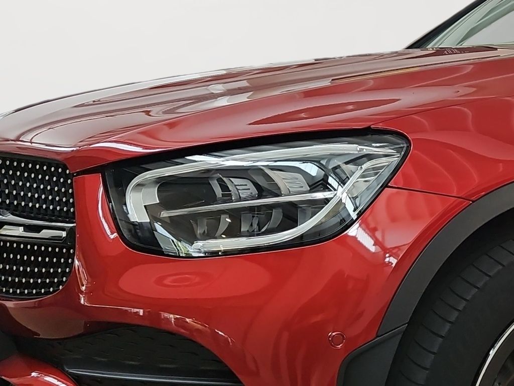 Fahrzeugabbildung Mercedes-Benz GLC 300 e 4M AMG Night AHK Pano LED SHZ Ambie.