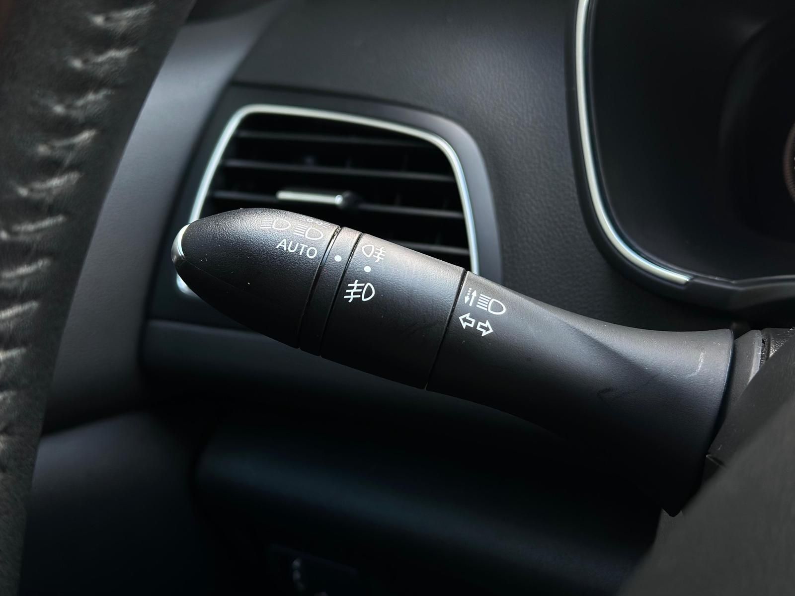 RENAULT Megane 1.3TCE ENERGY LIMITED* AHK#SHZ#TEMPO#NAVI - Image 18