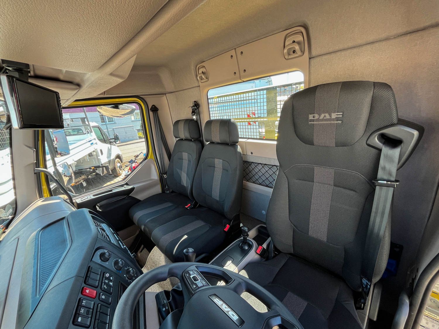 Fahrzeugabbildung DAF XB 230 7,5t Meiller Kipper