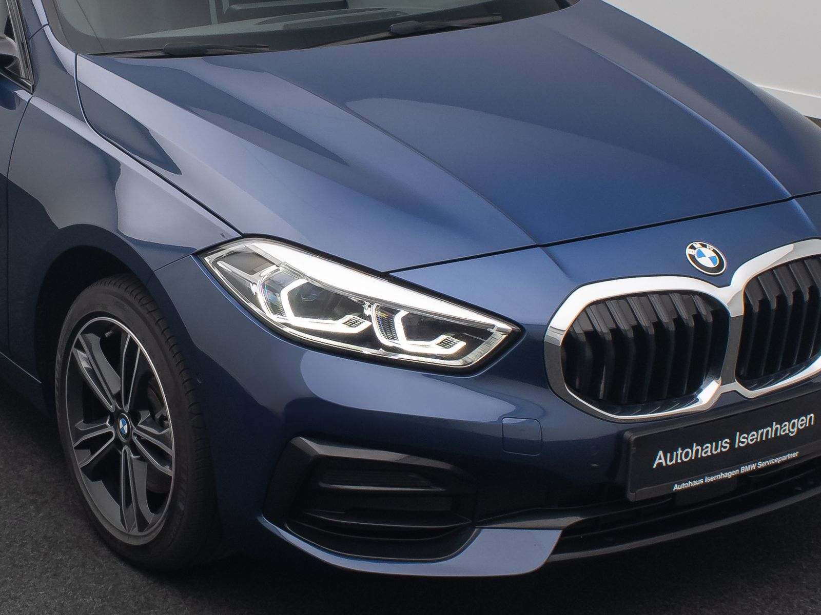 Fahrzeugabbildung BMW 118i Sport Line Kamera DAB DriveAs HiFi Panorama