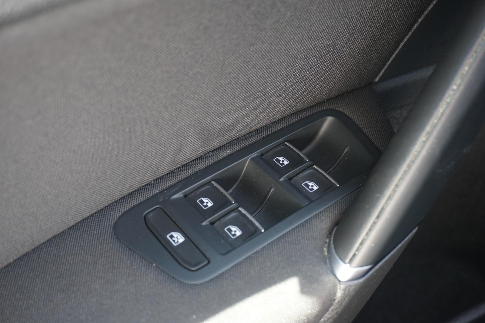 Volkswagen Golf VII Variant 1.5 TSI Highline DSG LED Kamera, миниатюра 28