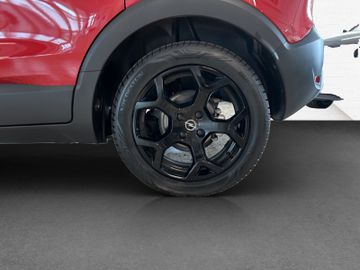 Fotografie des Opel Crossland (X) 1.2 AT Kamera Allwetter beh. Front