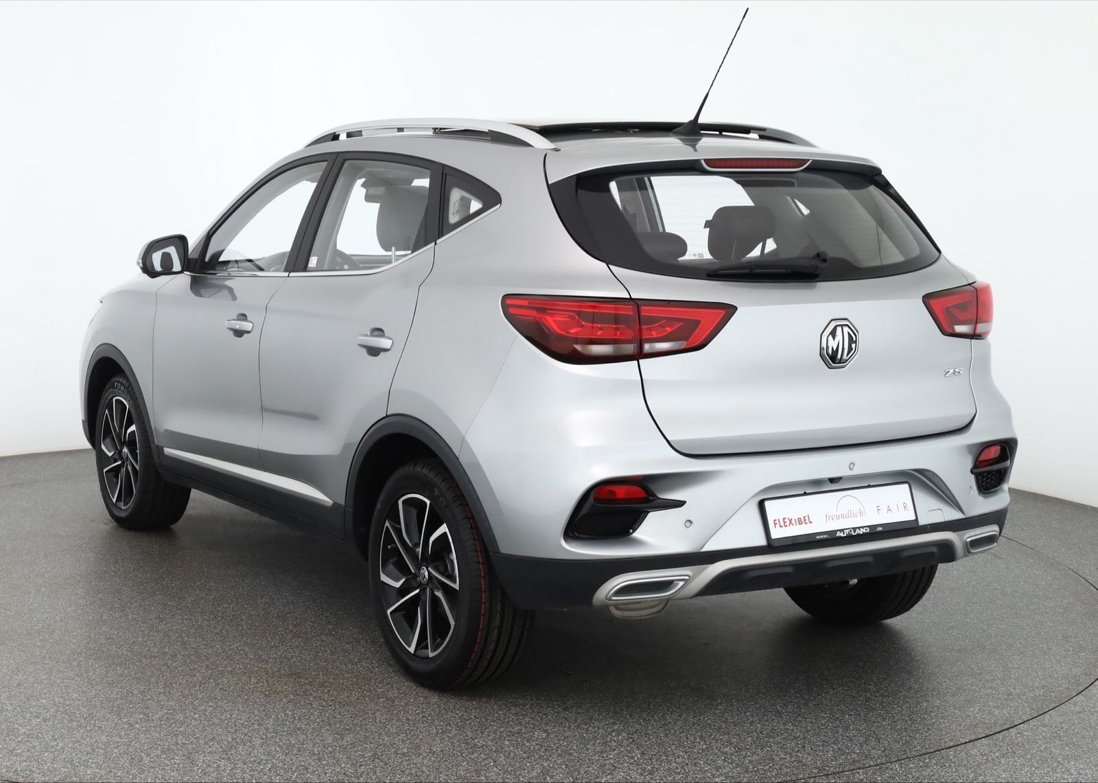 MG ZS
