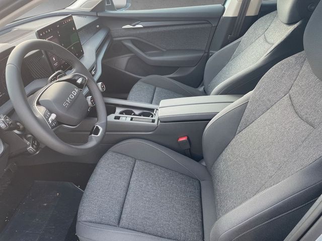 Skoda Superb Combi 2.0 TDI *AHK*DSG*LED*DAB*NAVI*KLIMA