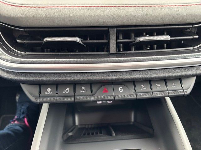 Fahrzeugabbildung SKODA Elroq 85 First Edition+AHK+NAVI+BHZ FRONT+MASSAG