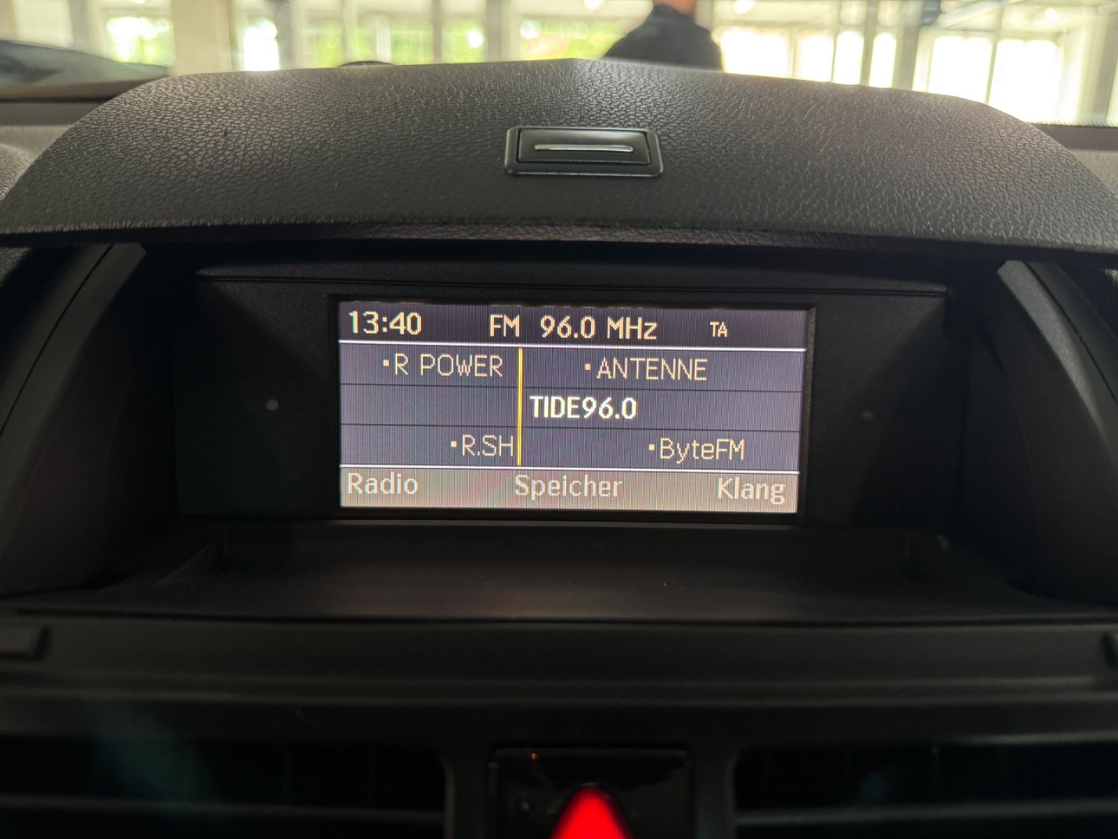 Fahrzeugabbildung Mercedes-Benz C 200 CDI AVANTGARDE AHK SHZ LEDER PTS TÜV NEU