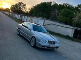 Mercedes-Benz Mercedes E320 w210 AMG Paket  TOP - Mercedes-Benz E 320: AMG
