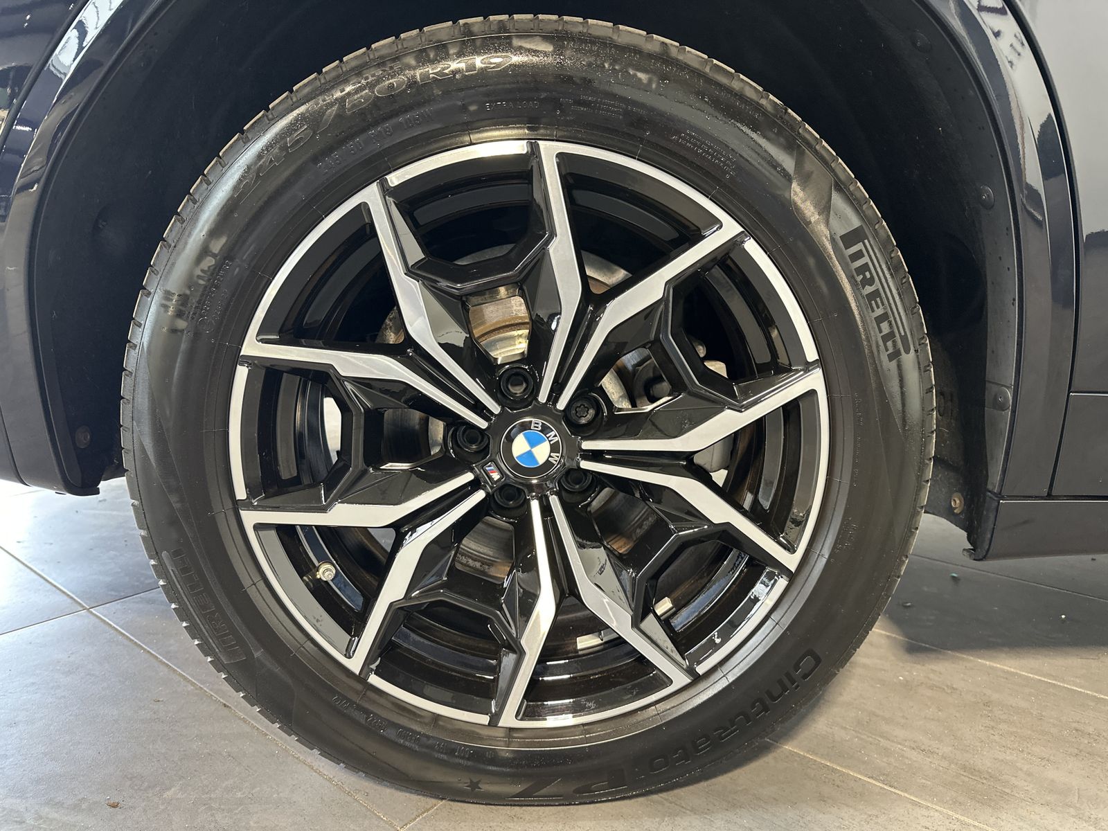 Fahrzeugabbildung BMW X3 xDrive20d M-Sport NAV+LED+HEAD-UP+ACC+19ZOLL