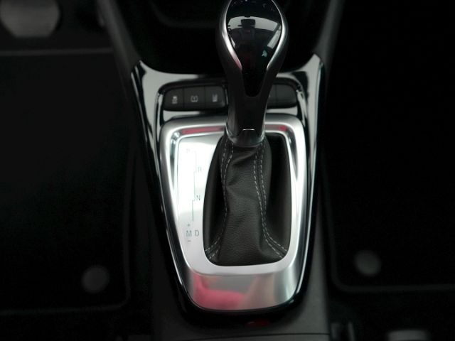 Crossland ELEGANCE PAKET AT+LED+NAVI+RÜCKFAHRKAM