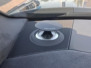 2025 AUDI RS6 — миниатюра 16