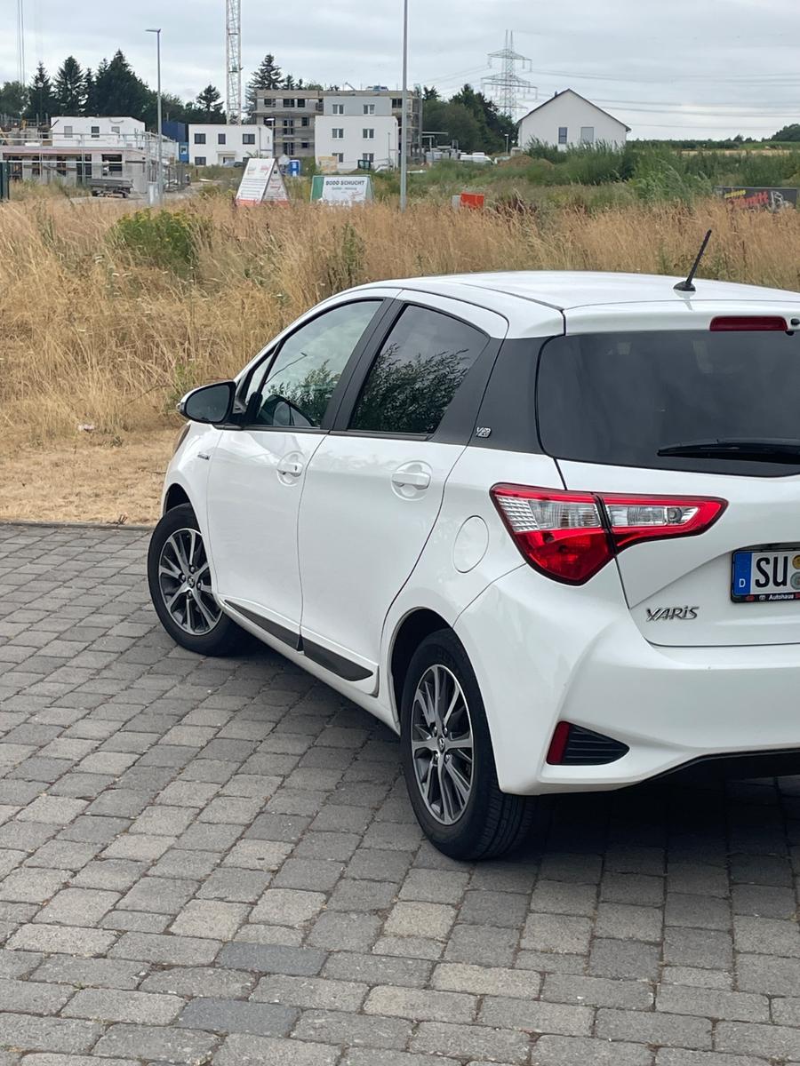 Toyota Yaris Hybrid