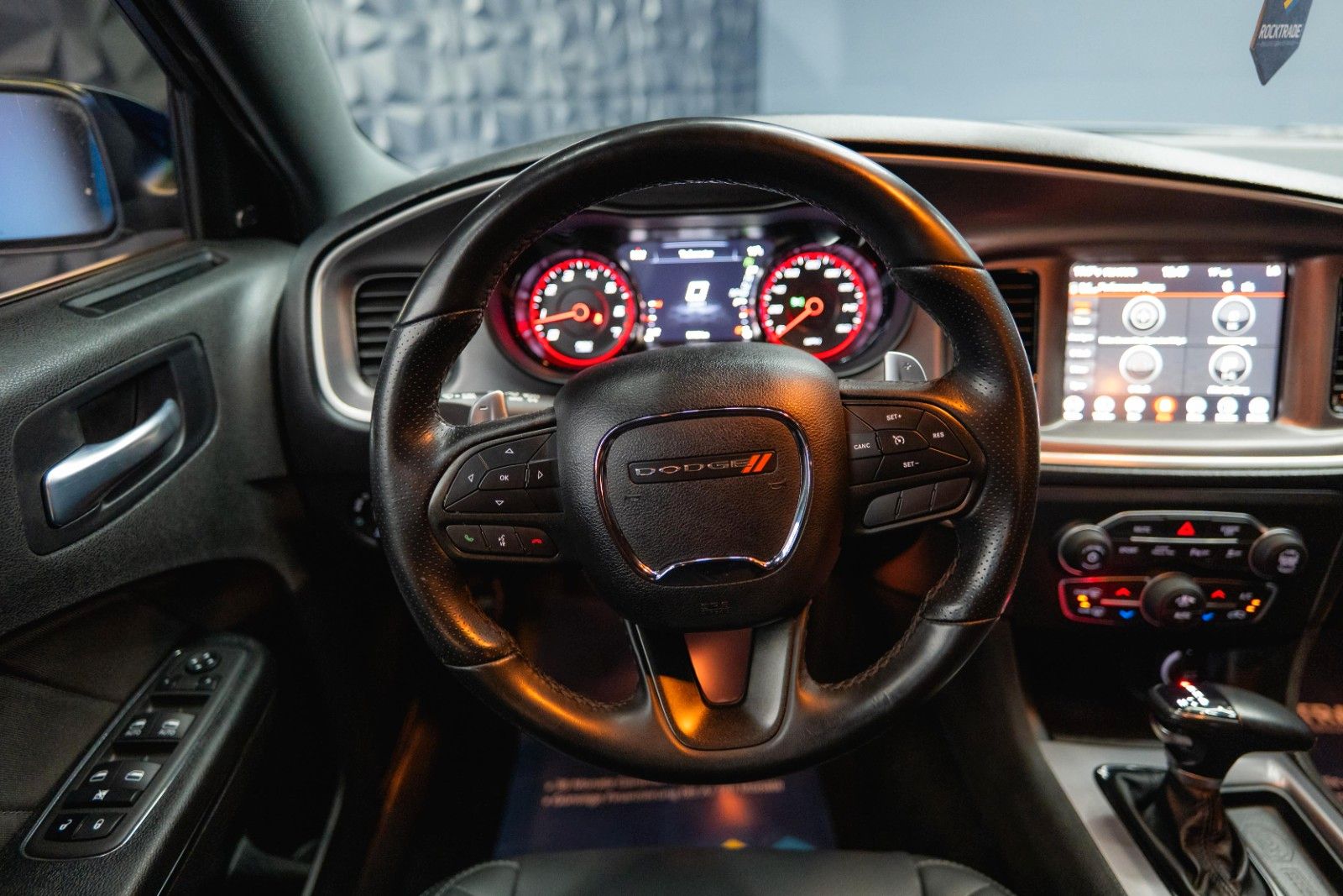 Fahrzeugabbildung Dodge Charger 5.7 V8 HEMI R/T KONG Night Performance