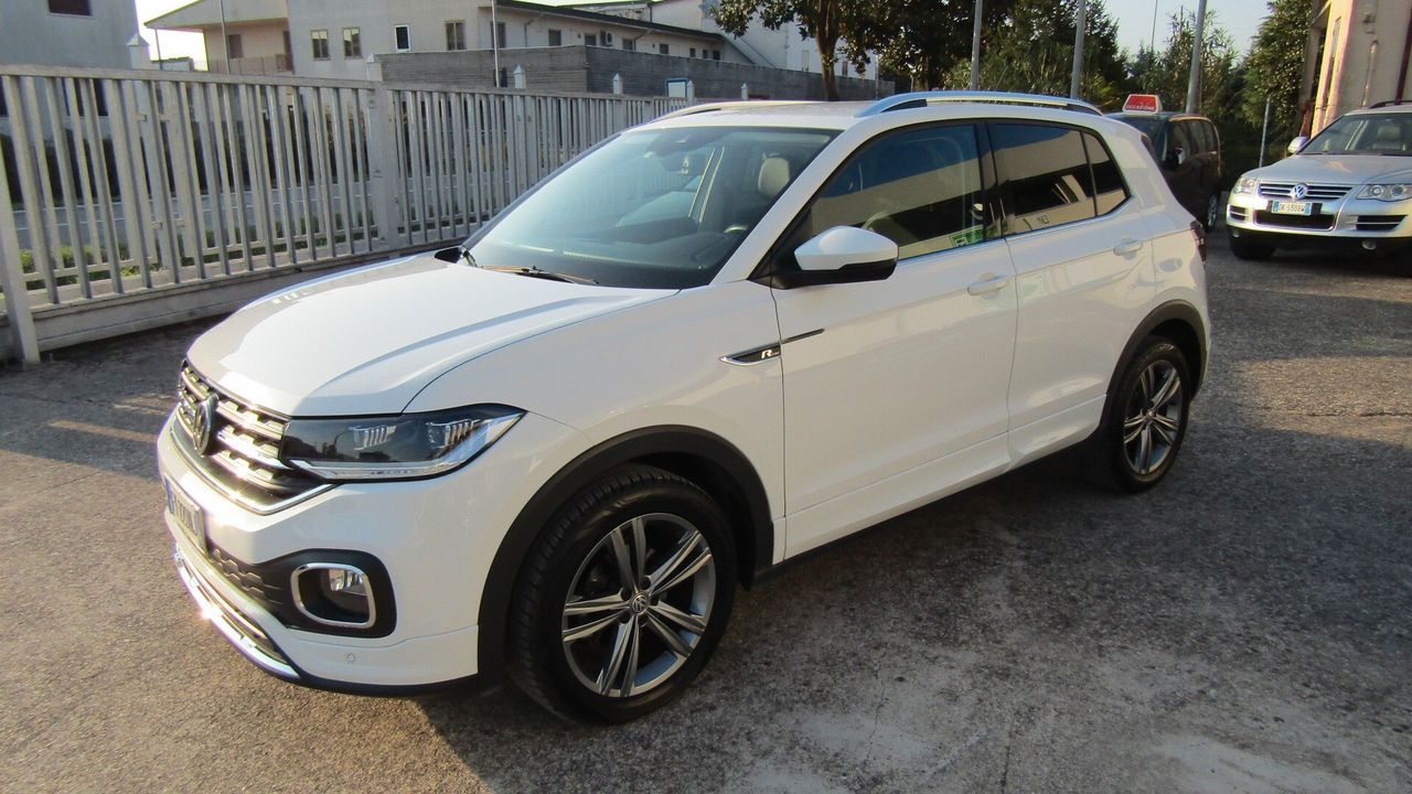 Volkswagen T-Cross - 1