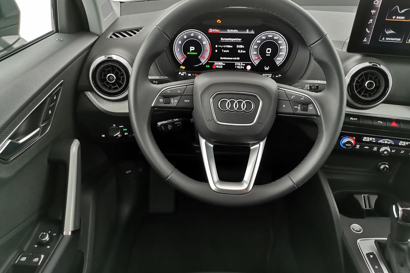 Audi Q2 40 TFSI quattro advanced ACC LEDer Sportsitze, миниатюра 11