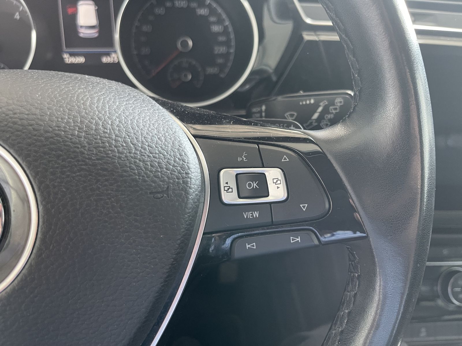 Fahrzeugabbildung Volkswagen Touran Highline 2.0 TDI*LED*ACC*AHK*Navi*