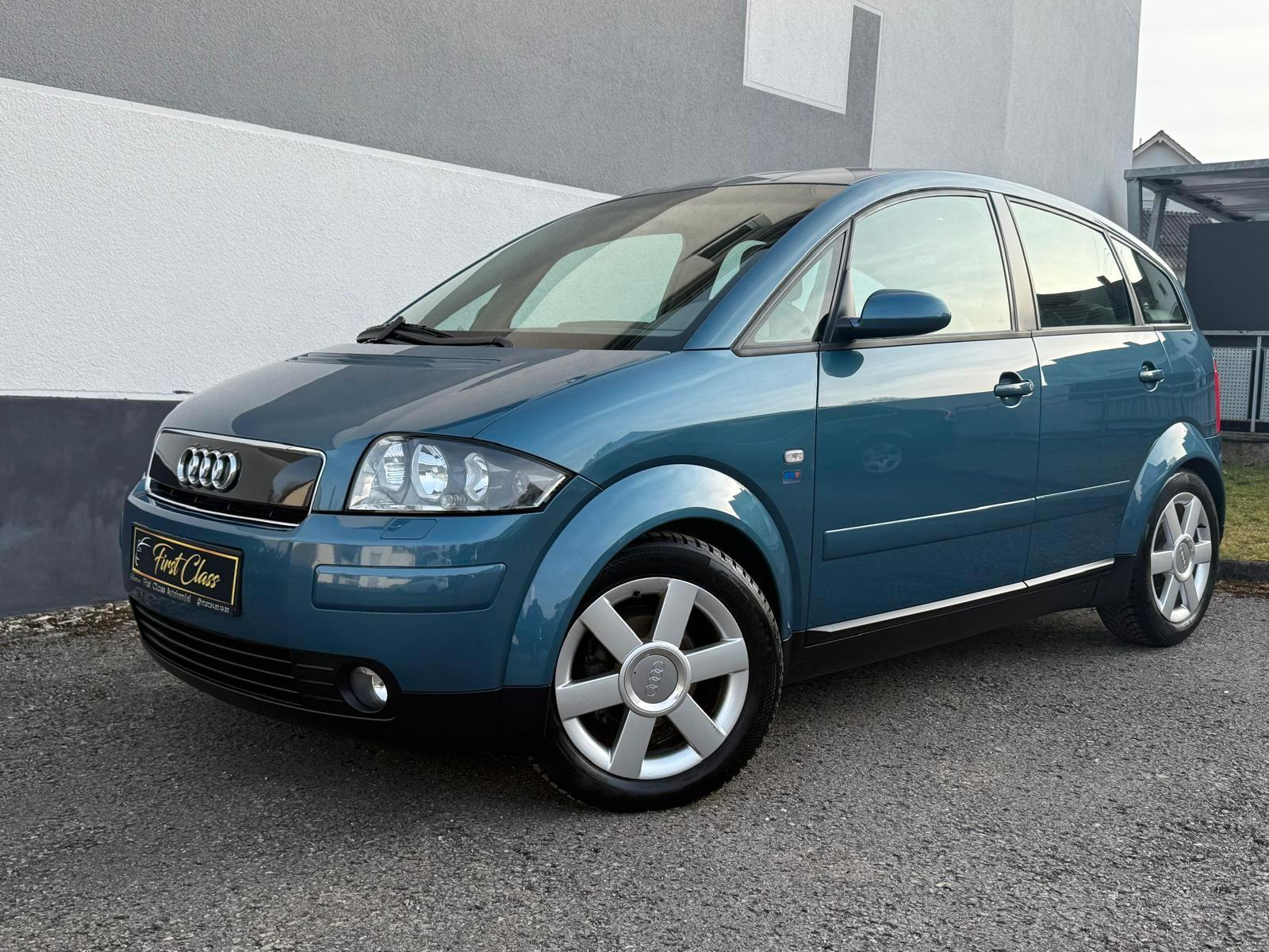 Audi A2 1.4 1.Hand,Scheckheft bei Audi,Leder,BOSE....