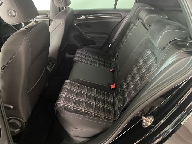 Golf GTD 2.0 TDI DSG STANDHZ+DYNAUDIO+BI-XENON