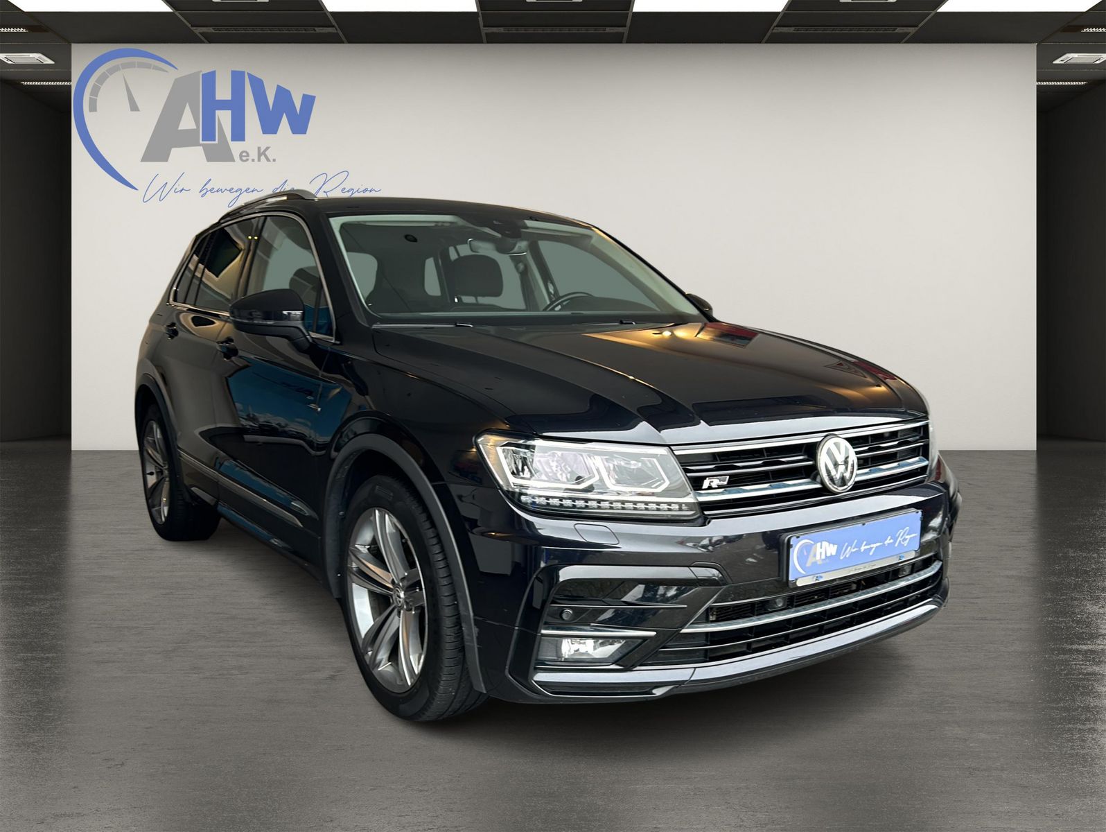 Fahrzeugabbildung Volkswagen Tiguan 2,0 TDI R-Line-Paket Exterieur Join