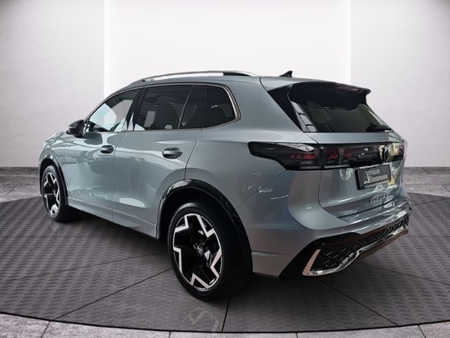 Fahrzeugabbildung Volkswagen Tiguan 1.5 eTSI DSG R-Line IQ.LIGHT STDHZ NAVI A