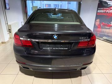 BMW 740 - 7