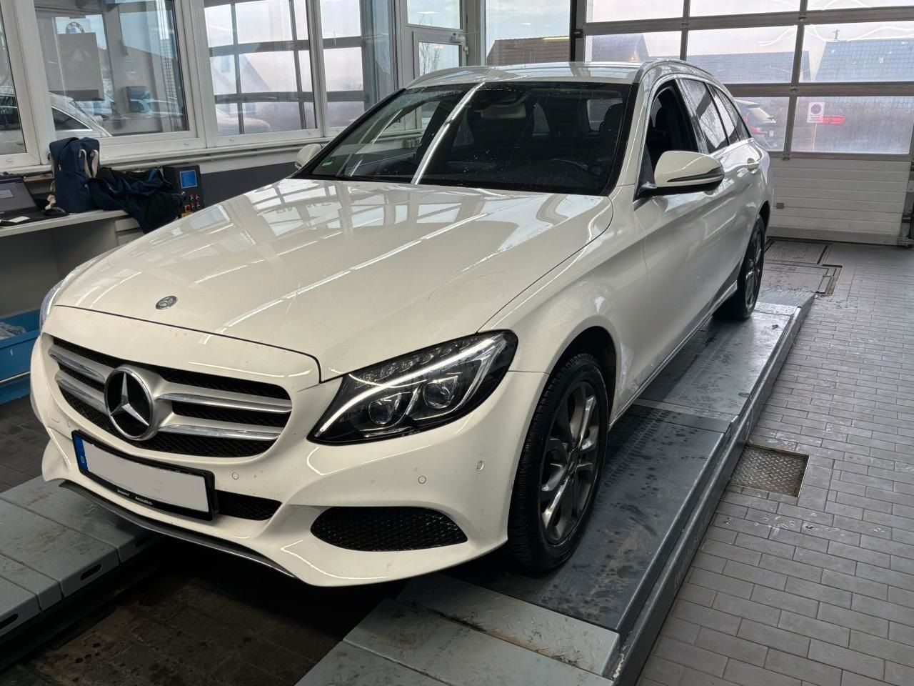 MERCEDES-BENZ C 200 T 4Matic Avantg. +nur Händler/Export+HU1/2