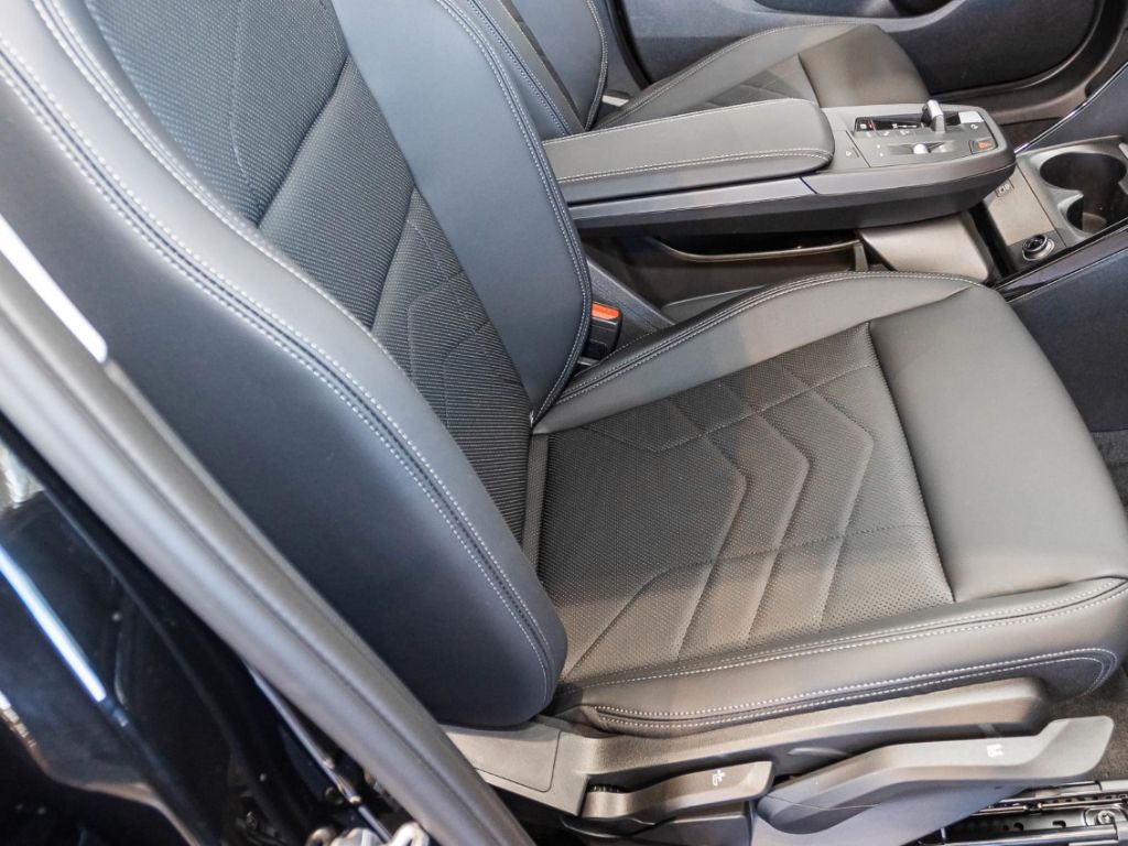BMW 218 - Bild 15