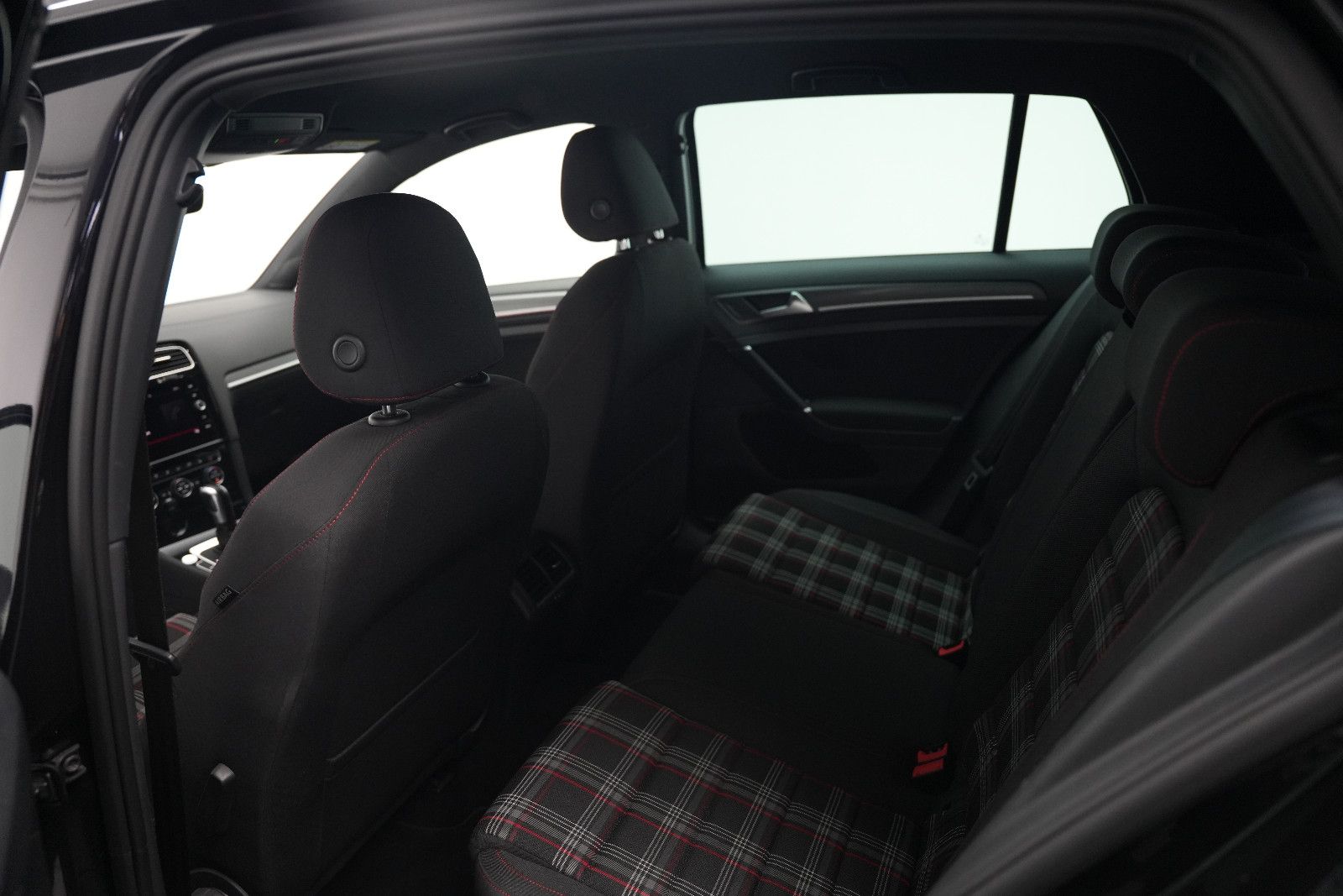 Fahrzeugabbildung Volkswagen Golf VII GTI Performance *Virtual*Automatik*SHZ*