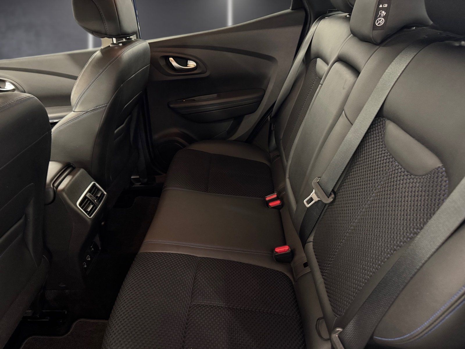 Fahrzeugabbildung Renault Kadjar 1.3 TCe 140 Limited*Navi*PDC*Sitzheizung*
