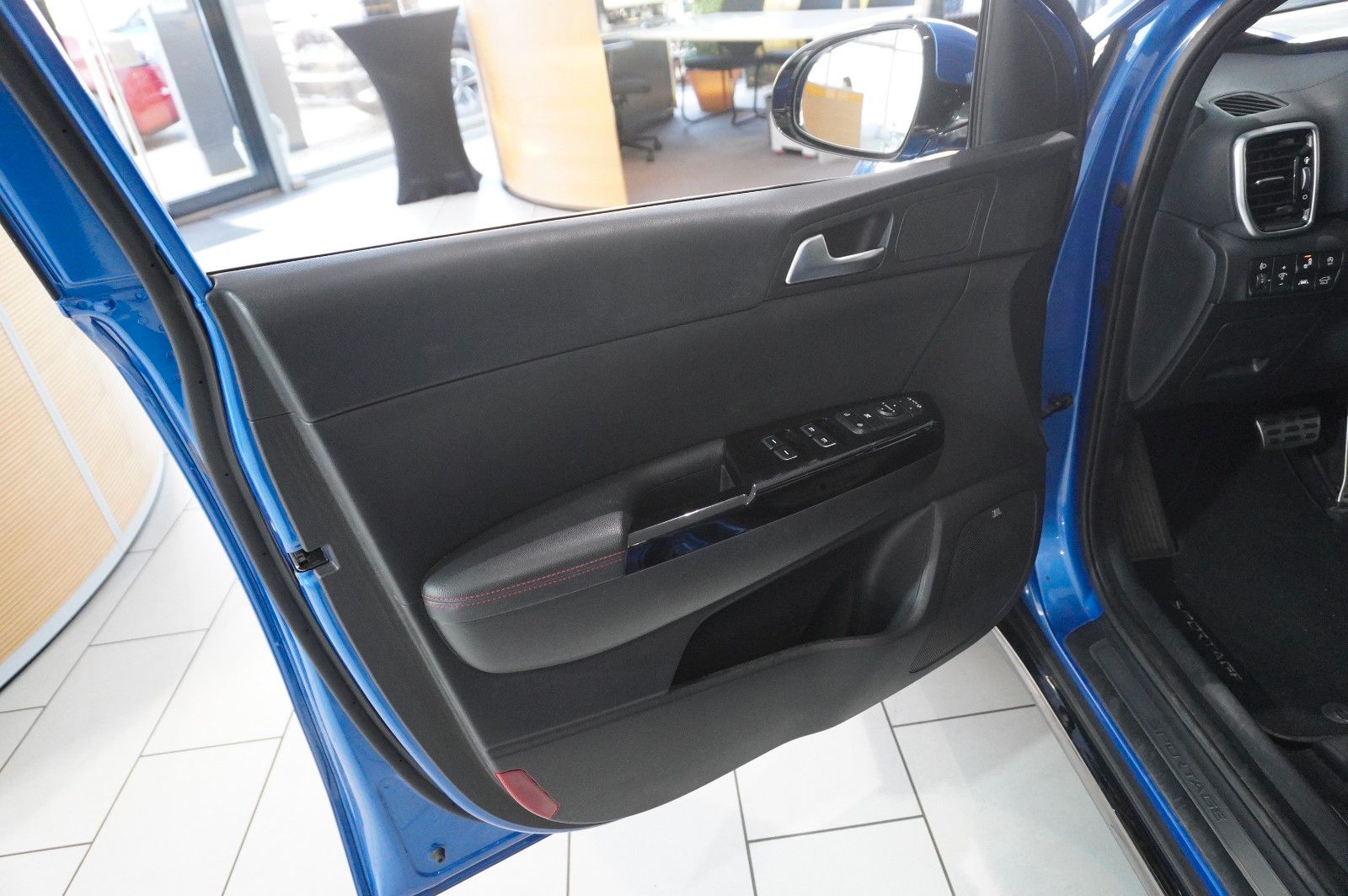 Fahrzeugabbildung Kia Sportage 2.0D GT-LINE AWD NAVI/LED/360°/PANO/AHK
