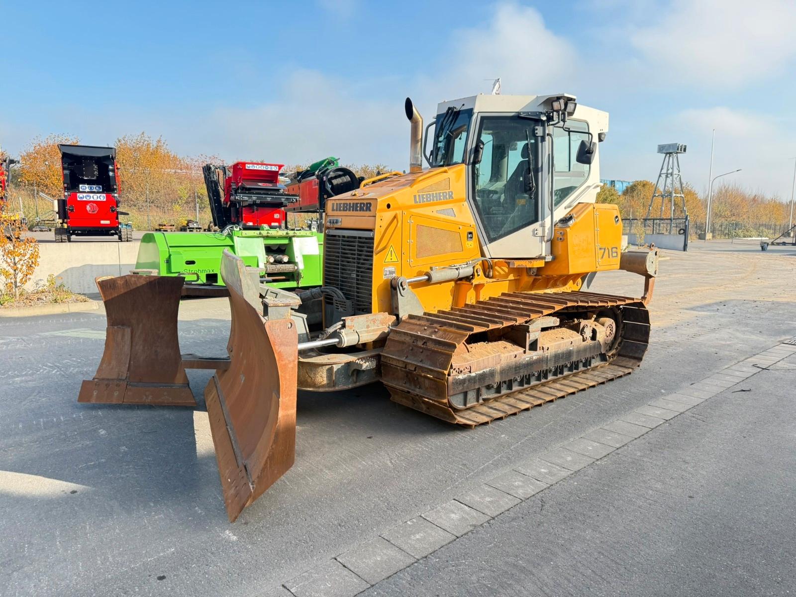 Liebherr PR716 - 6 Wege Schild Trimble Redy