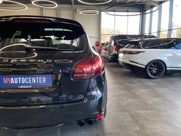 Porsche Cayenne Turbo *PANO*VOLLLEDER*KAMERA*TOTASSIST*