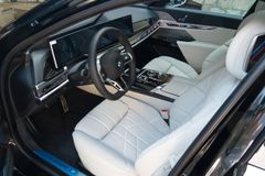 BMW 740 – 11 / 30