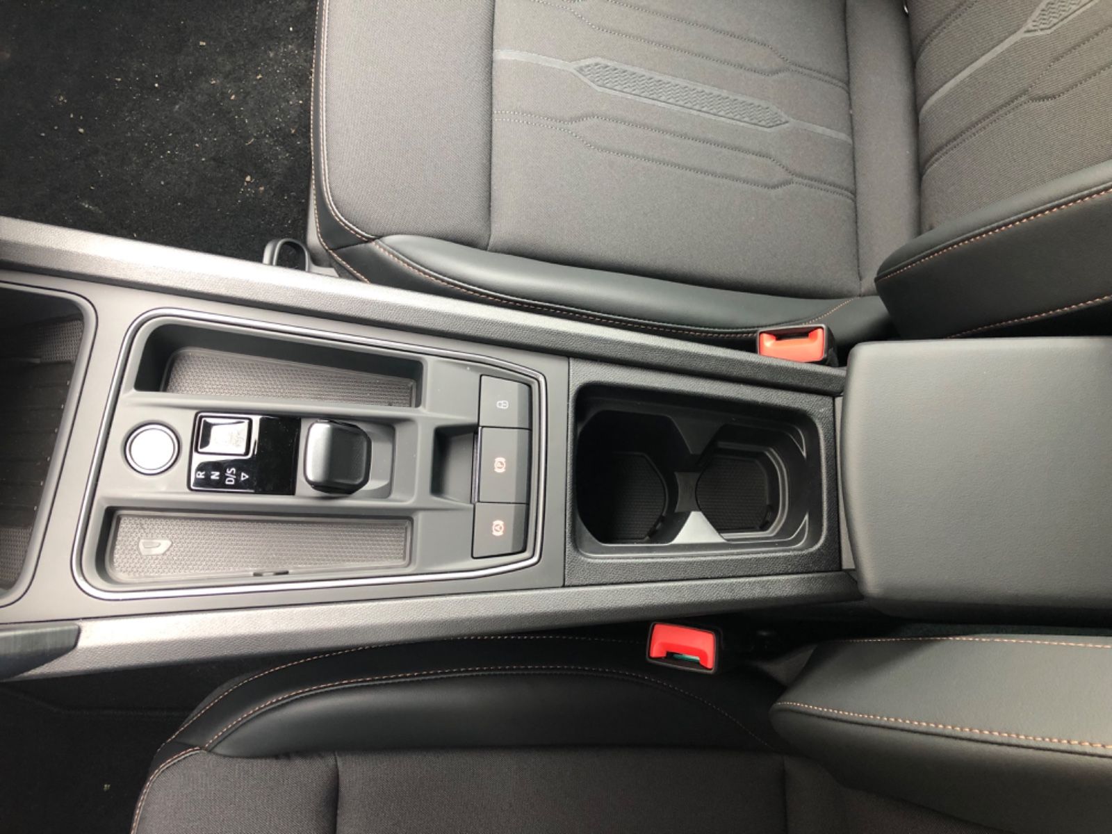 Fahrzeugabbildung CUPRA Leon Sportstourer 1.5 eTSI ACT DSG*Full-Link*SHZ