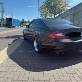 صورة 2 لـ 2004 Mercedes-BENZ CLS