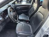 Dacia Spring Comfort Plus Navi SHZ Kamera Service neu - silberne Dacia Spring