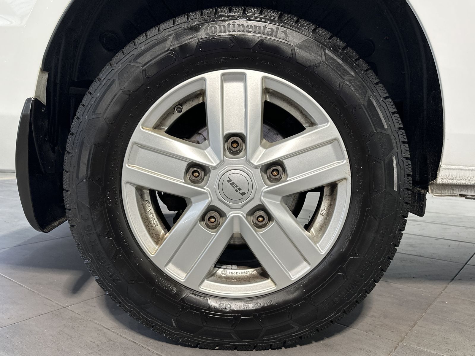 Fahrzeugabbildung Ford Transit Custom 320 L2 9-Sitzer NAV+KAMERA+ACC+SH