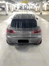 Porsche Macan Turbo  - Porsche: Unfallwagen